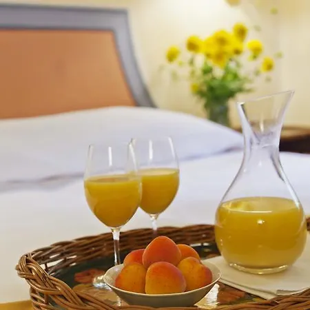 Marchesi Incisa Winery Lodge *