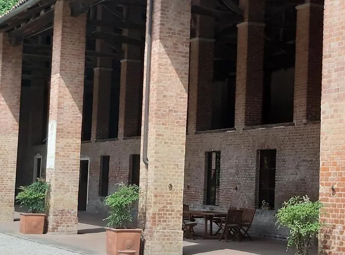 Farm stay Marchesi Incisa Winery Lodge